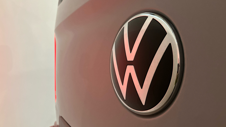 Volkswagen Transporter T32 Swb Electric 160kW 65kWh Commerce Pro Van Auto